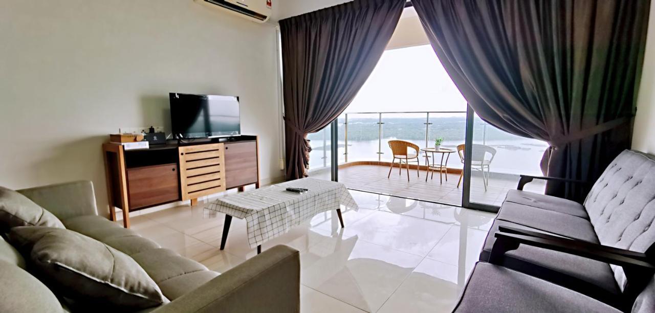 Superb Seaview Royal Strand Danga Bay Country Garden Apartment Johor Bahru Luaran gambar